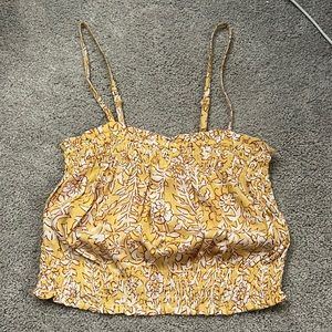 Yellow billabong tank top barely worn